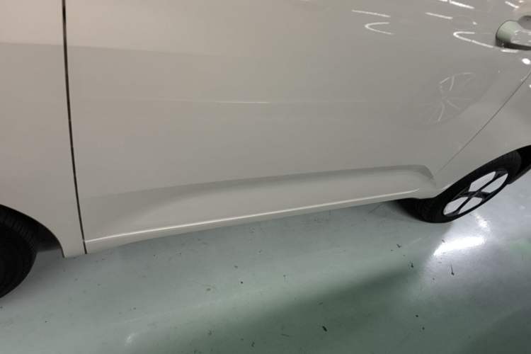 Used Wuling Hongguang MINIEV 2024 3rd Generation 215km Advanced Version Left Side Sill