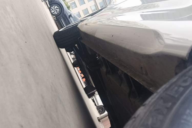 Used Wuling Hongguang MINIEV 2024 3rd Generation 215km Youth Edition Left Side Sill
