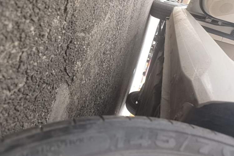 Used Wuling Hongguang MINIEV 2024 3rd Generation 215km Youth Edition Left Side Sill