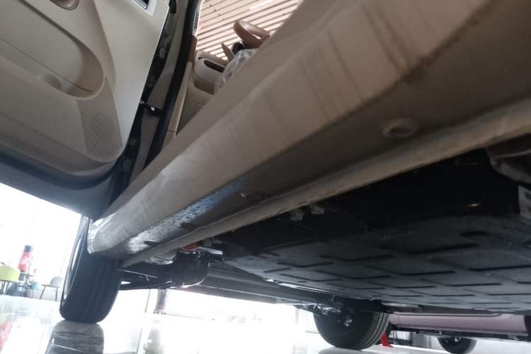 Used Wuling Hongguang MINIEV 2024 3rd Generation 215km Youth Edition Left Side Sill