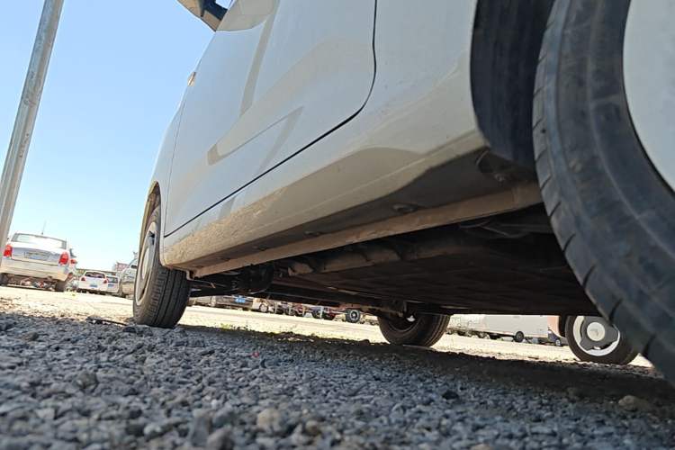 Used Wuling Hongguang MINIEV 2024 3rd Generation 215km Youth Edition Left Side Sill