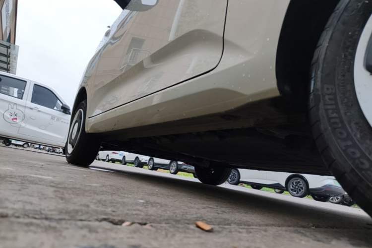 Used Wuling Hongguang MINIEV 2024 3rd Generation 215km Youth Edition Left Side Sill