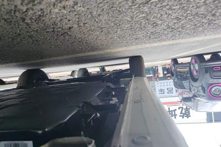 Used Wuling Hongguang MINIEV 2024 3rd Generation 215km Youth Edition Left Side Sill