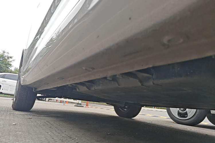Used Wuling Hongguang MINIEV 2024 3rd Generation 215km Youth Edition Left Side Sill