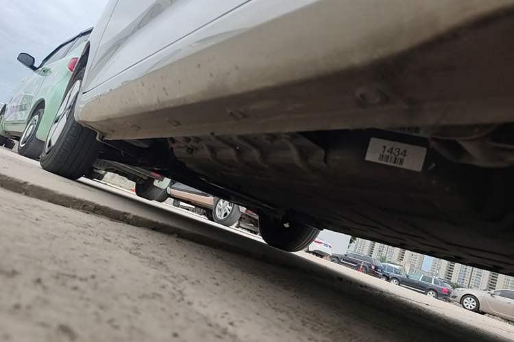 Used Wuling Hongguang MINIEV 2024 3rd Generation 215km Advanced Version Left Side Sill