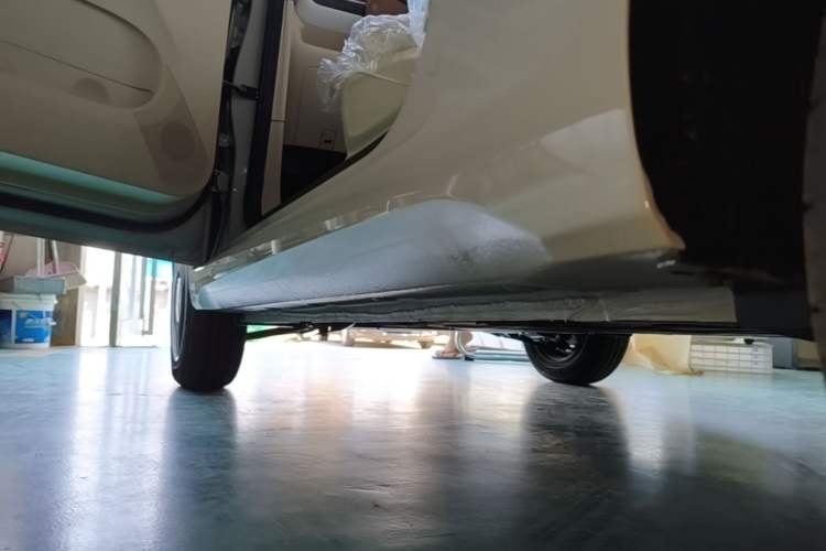 Used Wuling Hongguang MINIEV 2024 3rd Generation 215km Youth Edition Left Side Sill