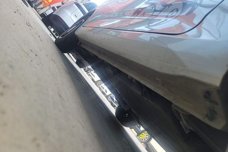 Used Wuling Hongguang MINIEV 2024 3rd Generation 215km Youth Edition Left Side Sill