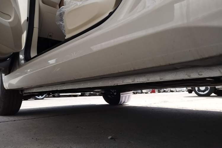Used Wuling Hongguang MINIEV 2024 3rd Generation 215km Youth Edition Left Side Sill