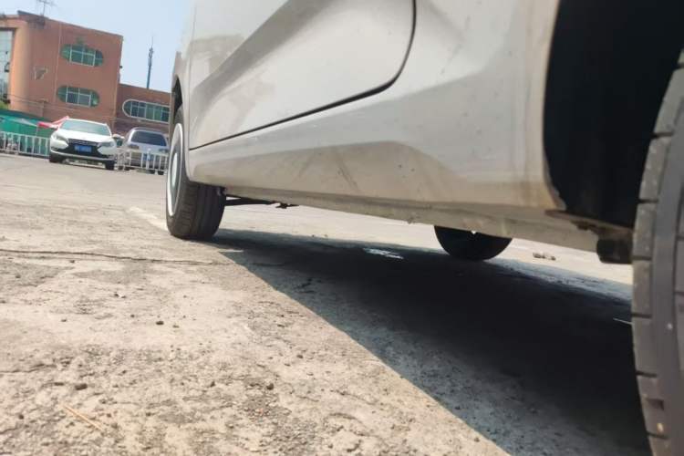 Used Wuling Hongguang MINIEV 2024 3rd Generation 215km Youth Edition Left Side Sill