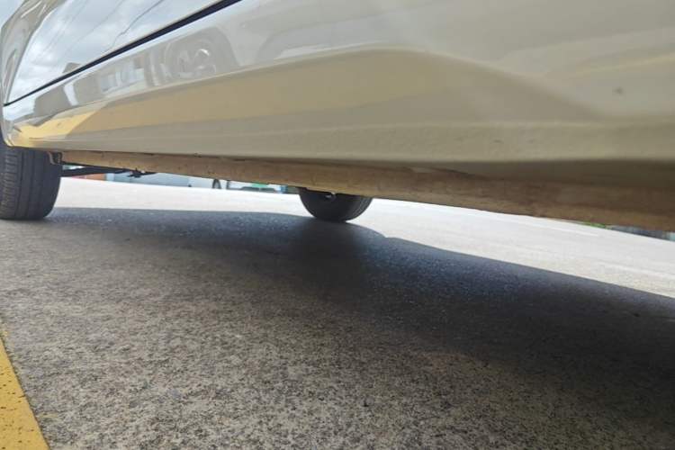 Used Wuling Hongguang MINIEV 2024 3rd Generation 215km Youth Edition Left Side Sill