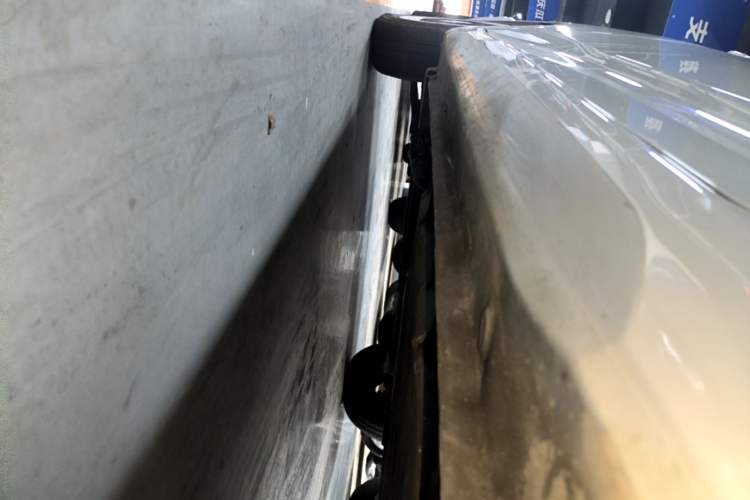 Used Wuling Hongguang MINIEV 2024 3rd Generation 215km Youth Edition Left Side Sill