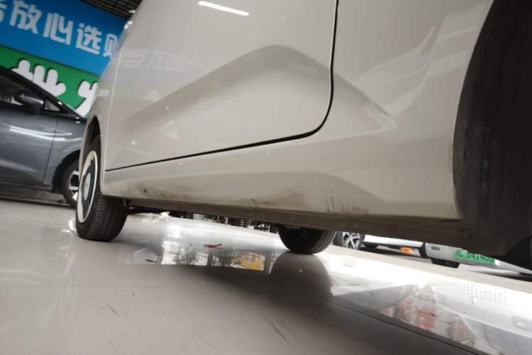 Used Wuling Hongguang MINIEV 2024 3rd Generation 215km Youth Edition Left Side Sill