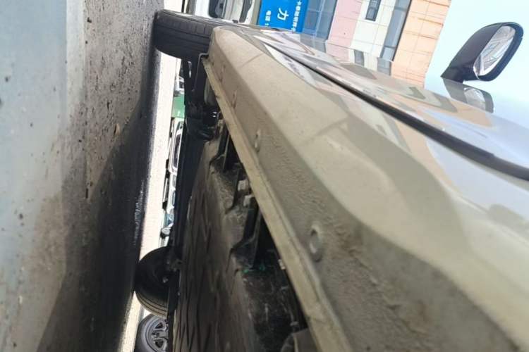 Used Wuling Hongguang MINIEV 2024 3rd Generation 215km Youth Edition Left Side Sill