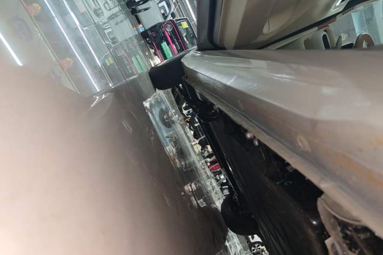 Used Wuling Hongguang MINIEV 2024 3rd Generation 215km Youth Edition Left Side Sill