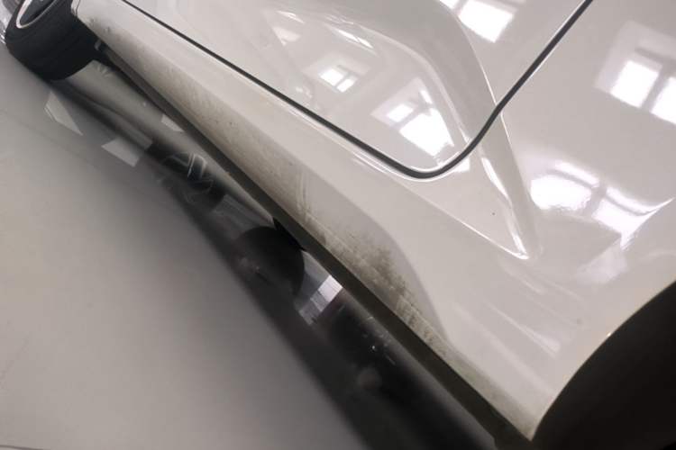 Used Wuling Hongguang MINIEV 2024 3rd Generation 215km Youth Edition Left Side Sill