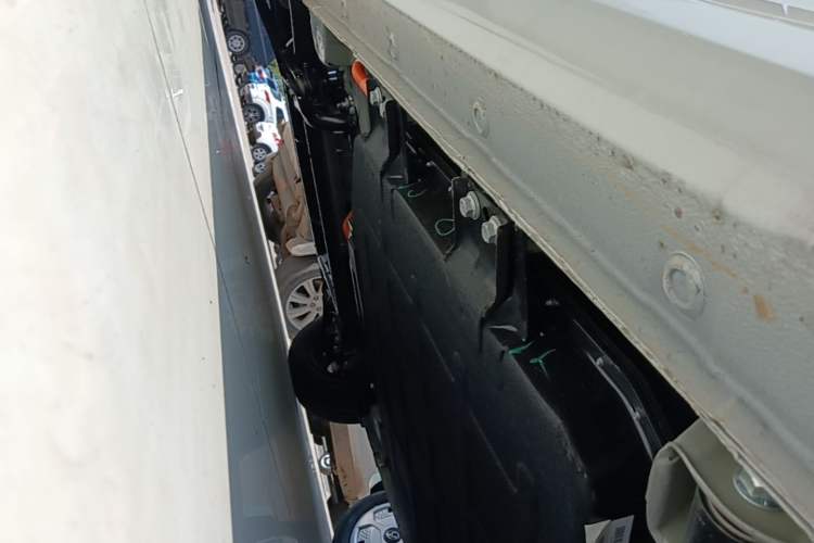 Used Wuling Hongguang MINIEV 2024 3rd Generation 215km Youth Edition Left Side Sill