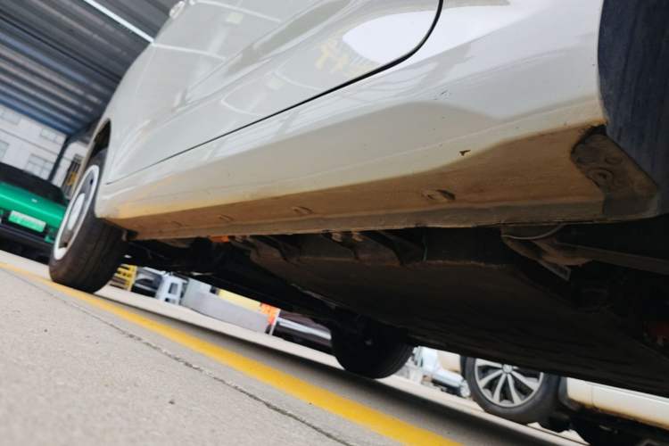 Used Wuling Hongguang MINIEV 2024 3rd Generation 215km Youth Edition Left Side Sill