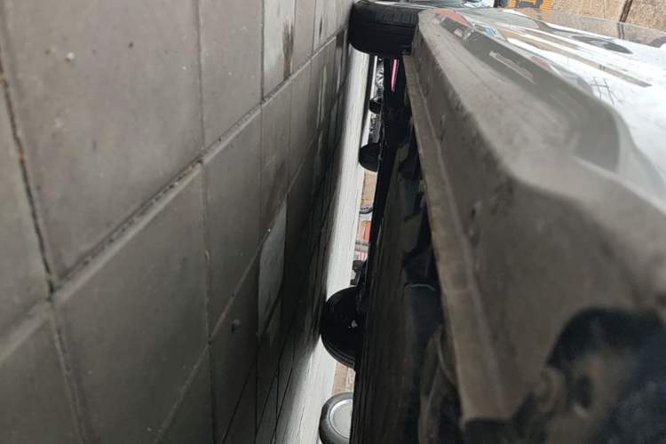 Used Wuling Hongguang MINIEV 2024 3rd Generation 215km Youth Edition Left Side Sill