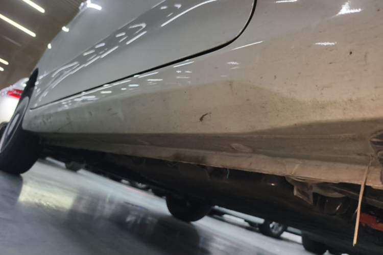 Used Wuling Hongguang MINIEV 2024 3rd Generation 215km Youth Edition Left Side Sill