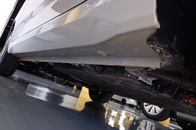 Used Wuling Hongguang MINIEV 2024 3rd Generation 215km Youth Edition Left Side Sill