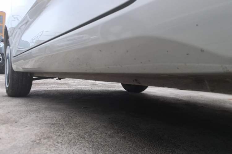 Used Wuling Hongguang MINIEV 2024 3rd Generation 215km Youth Edition Left Side Sill
