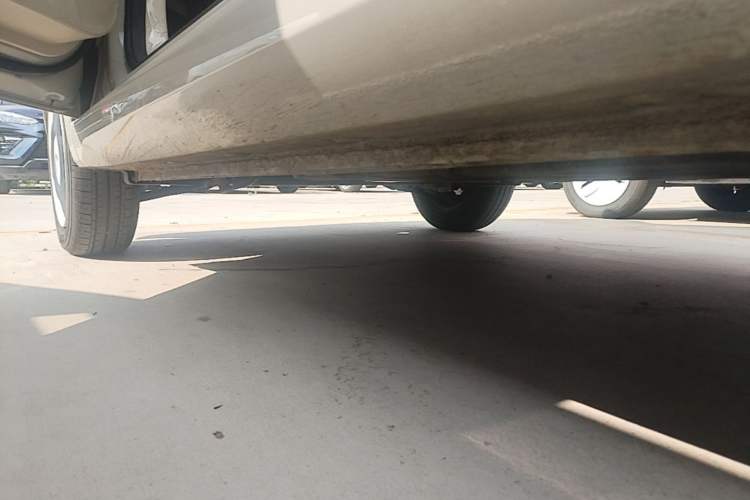 Used Wuling Hongguang MINIEV 2024 3rd Generation 215km Youth Edition Left Side Sill
