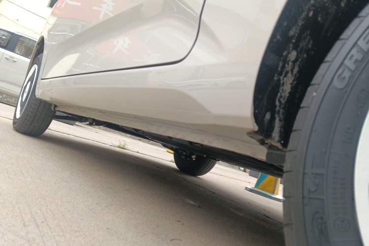 Used Wuling Hongguang MINIEV 2024 3rd Generation 215km Youth Edition Left Side Sill