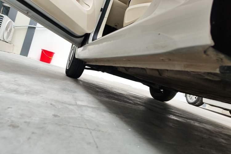 Used Wuling Hongguang MINIEV 2024 3rd Generation 215km Youth Edition Left Side Sill