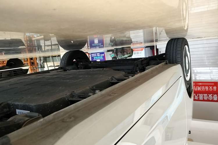 Used Wuling Hongguang MINIEV 2024 3rd Generation 215km Youth Edition Left Side Sill