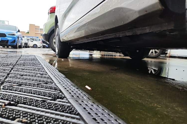 Used Wuling Hongguang MINIEV 2024 3rd Generation 215km Youth Edition Left Side Sill