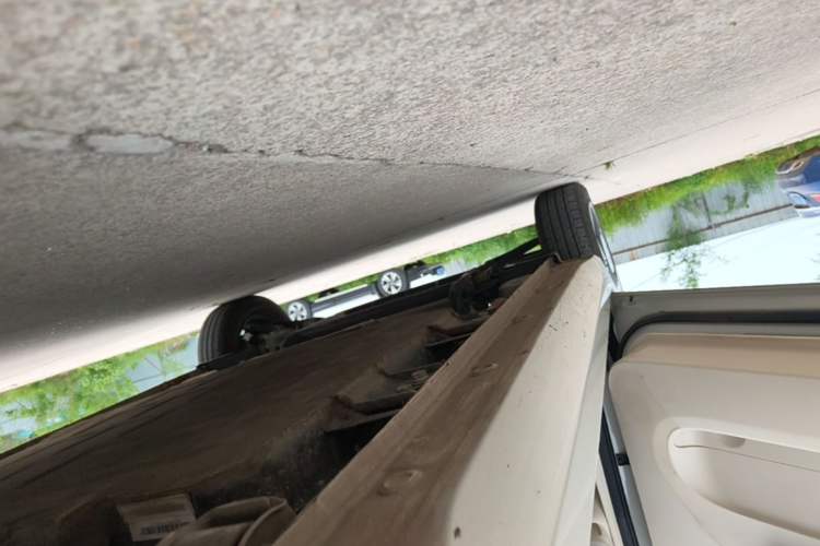 Used Wuling Hongguang MINIEV 2024 3rd Generation 215km Advanced Version Left Side Sill
