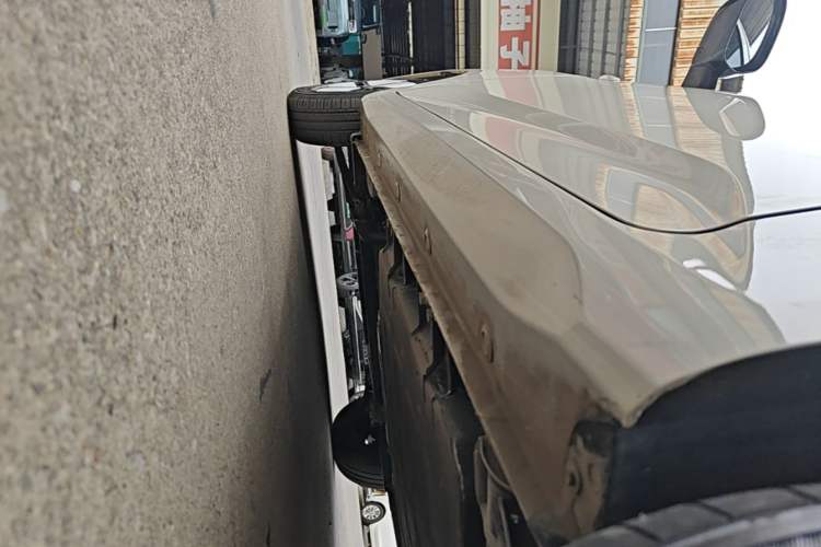 Used Wuling Hongguang MINIEV 2024 3rd Generation 215km Advanced Version Left Side Sill