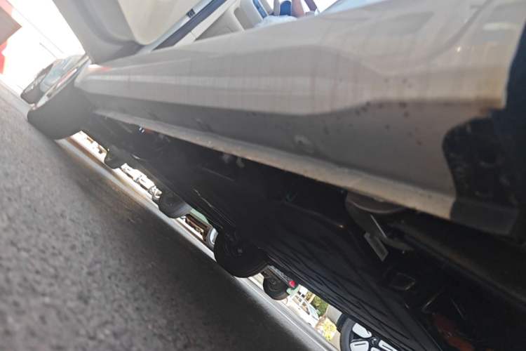 Used Wuling Hongguang MINIEV 2024 3rd Generation 215km Youth Edition Left Side Sill