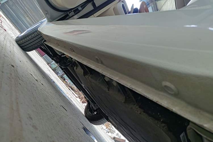Used Wuling Hongguang MINIEV 2024 3rd Generation 215km Youth Edition Left Side Sill
