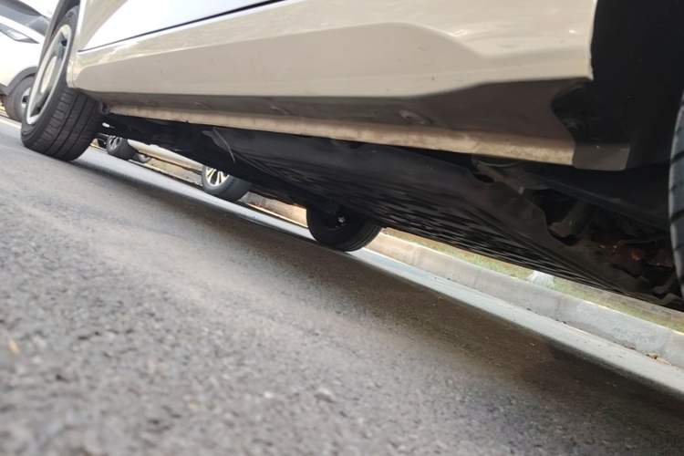 Used Wuling Hongguang MINIEV 2024 3rd Generation 215km Youth Edition Left Side Sill