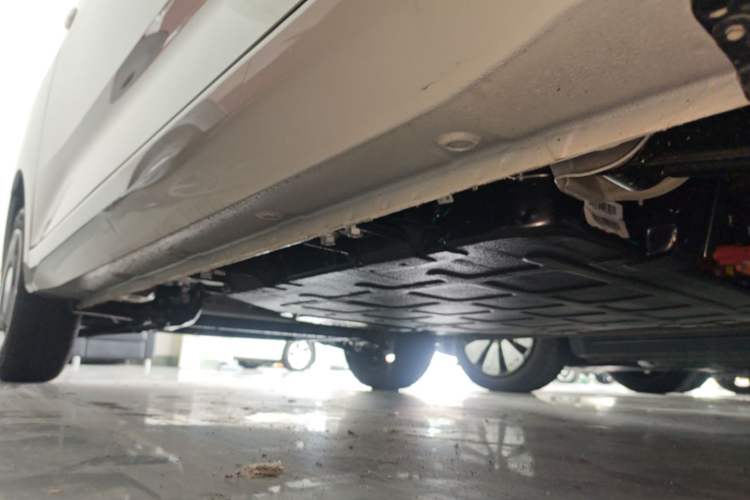 Used Wuling Hongguang MINIEV 2024 3rd Generation 215km Youth Edition Left Side Sill
