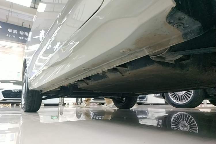 Used Wuling Hongguang MINIEV 2024 3rd Generation 215km Youth Edition Left Side Sill