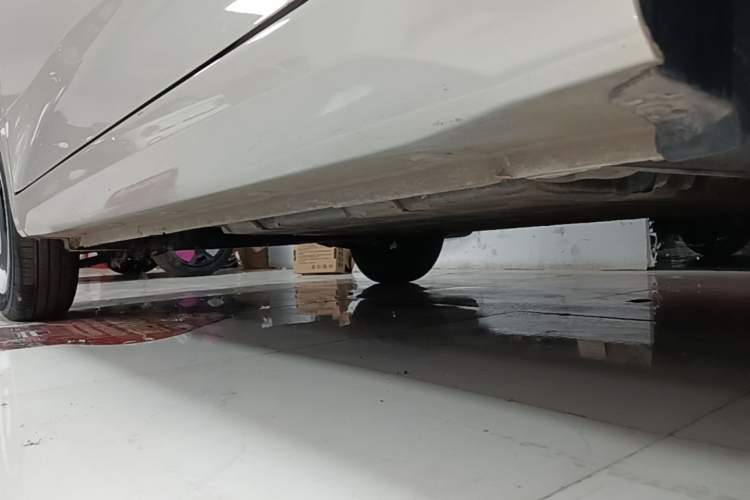 Used Wuling Hongguang MINIEV 2024 3rd Generation 215km Youth Edition Left Side Sill