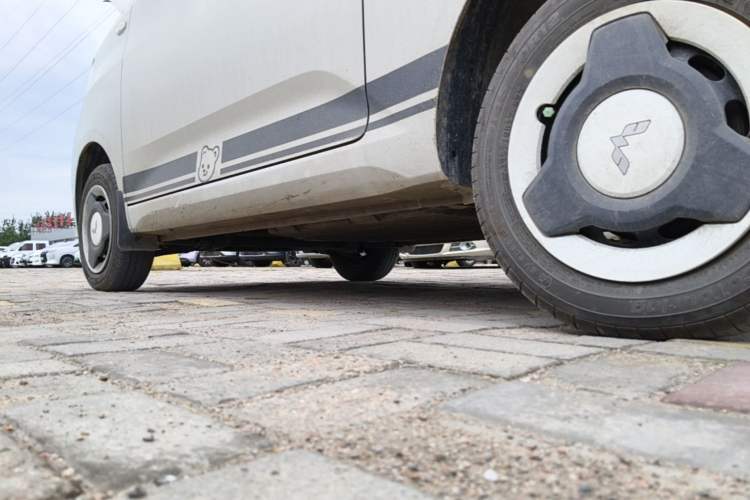 Used Wuling Hongguang MINIEV 2024 3rd Generation 215km Youth Edition Left Side Sill