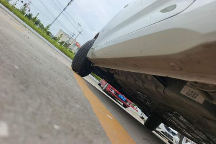 Used Wuling Hongguang MINIEV 2024 3rd Generation 215km Advanced Version Left Side Sill