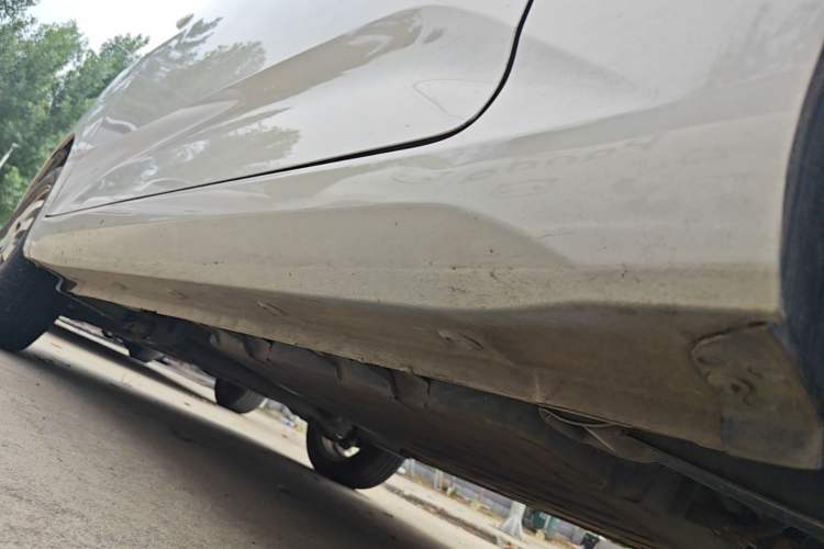 Used Wuling Hongguang MINIEV 2024 3rd Generation 215km Youth Edition Left Side Sill