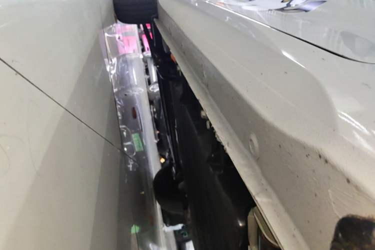Used Wuling Hongguang MINIEV 2024 3rd Generation 215km Youth Edition Left Side Sill