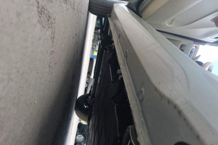Used Wuling Hongguang MINIEV 2024 3rd Generation 215km Youth Edition Left Side Sill