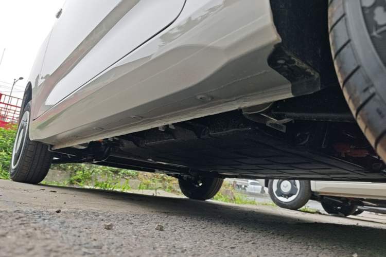 Used Wuling Hongguang MINIEV 2024 3rd Generation 215km Youth Edition Left Side Sill