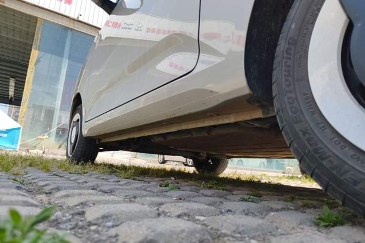 Used Wuling Hongguang MINIEV 2024 3rd Generation 215km Youth Edition Left Side Sill