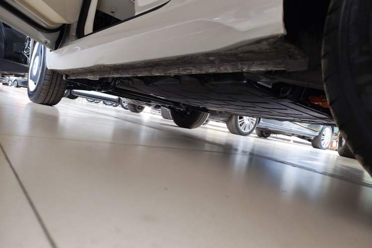 Used Wuling Hongguang MINIEV 2024 3rd Generation 215km Youth Edition Left Side Sill