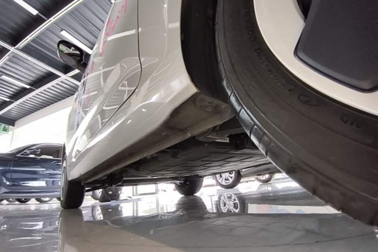 Used Wuling Hongguang MINIEV 2024 3rd Generation 215km Youth Edition Left Side Sill