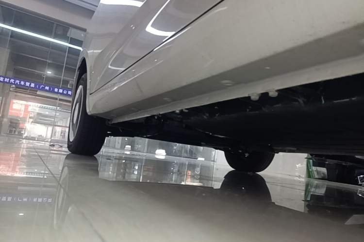 Used Wuling Hongguang MINIEV 2024 3rd Generation 215km Youth Edition Left Side Sill