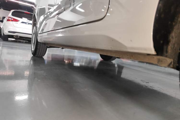 Used Wuling Hongguang MINIEV 2024 3rd Generation 215km Youth Edition Left Side Sill