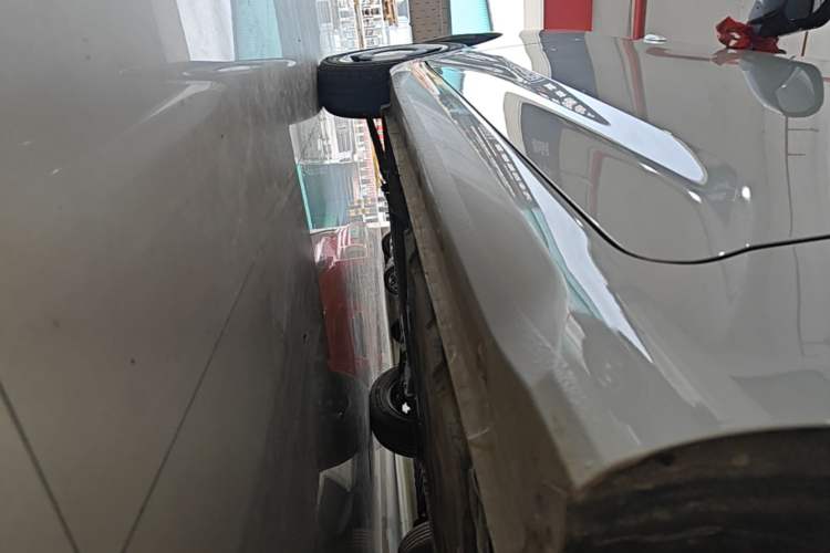 Used Wuling Hongguang MINIEV 2024 3rd Generation 215km Youth Edition Left Side Sill